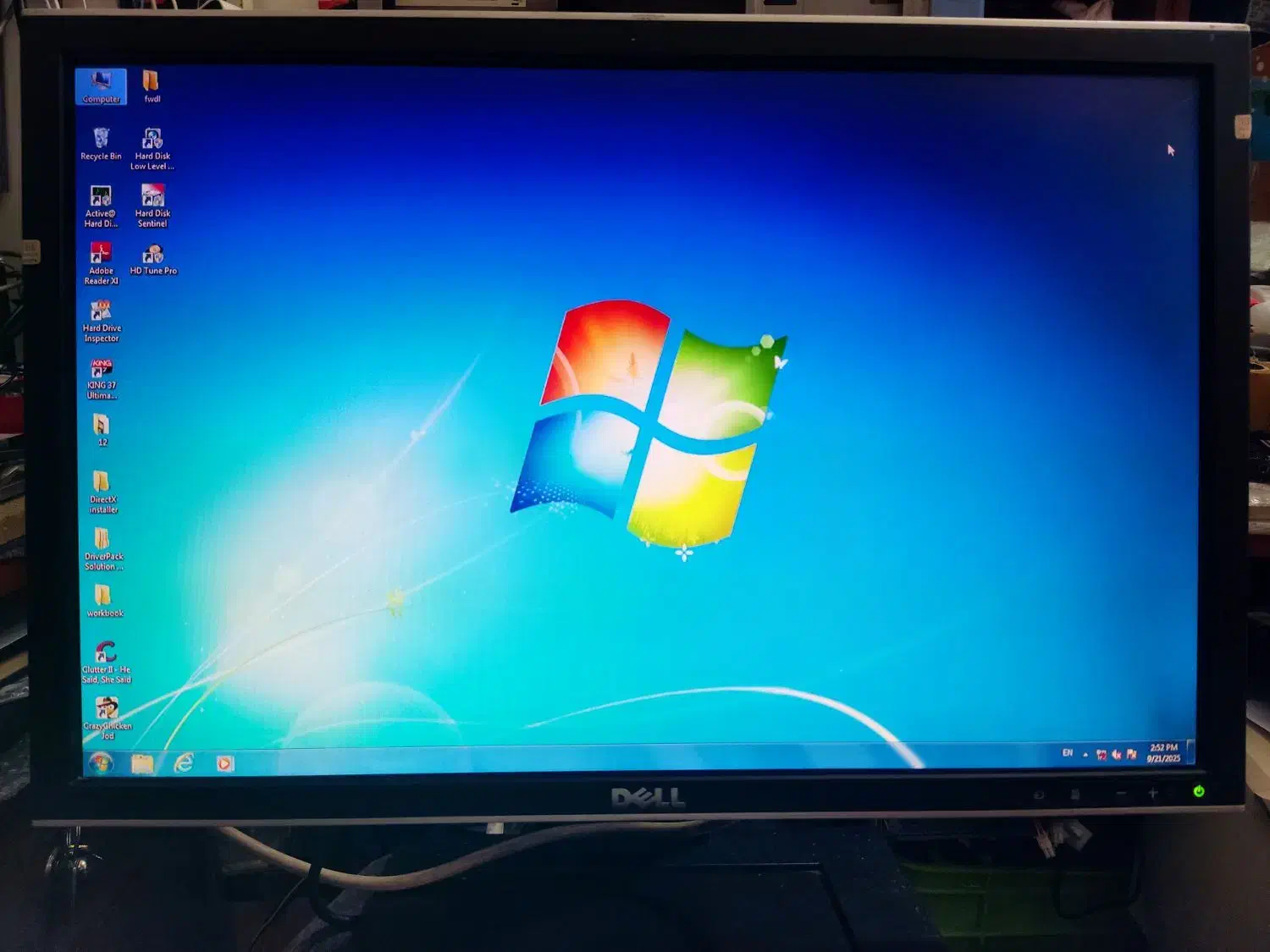 MONITOR MODEL DEEL 2208WFPt|قطعات و لوازم جانبی رایانه|تهران, شارق|دیوار