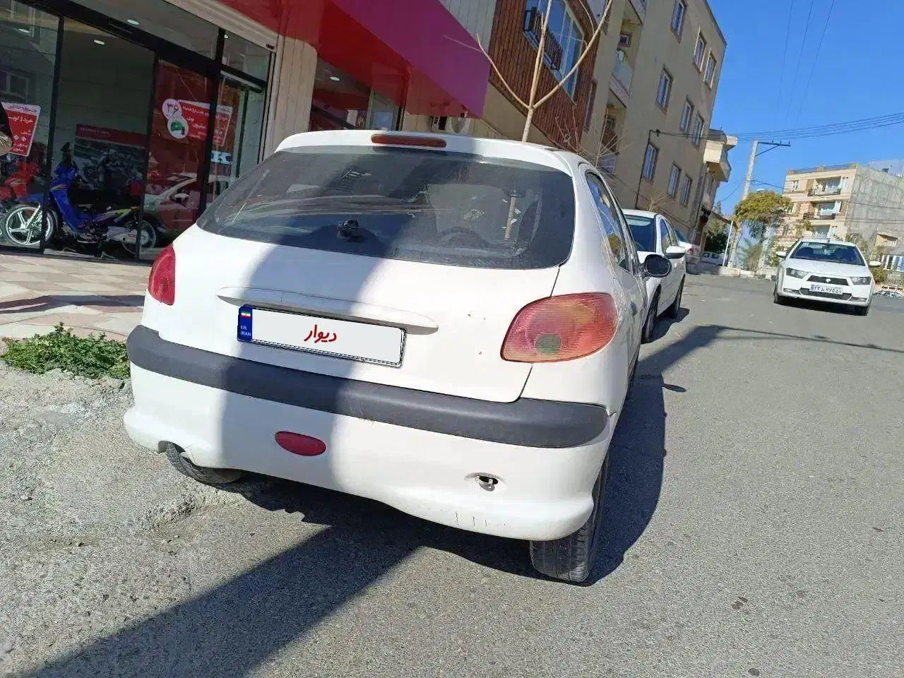 ۲۰۶ سفید ۸۳|خودرو سواری و وانت|سنندج, |دیوار