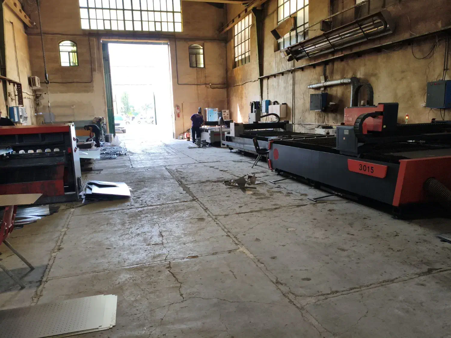 کارگر ساده جهت کار با دستگاه لیزر و خم و برش|استخدام صنعتی، فنی، مهندسی|پاکدشت, خاتون آباد|دیوار