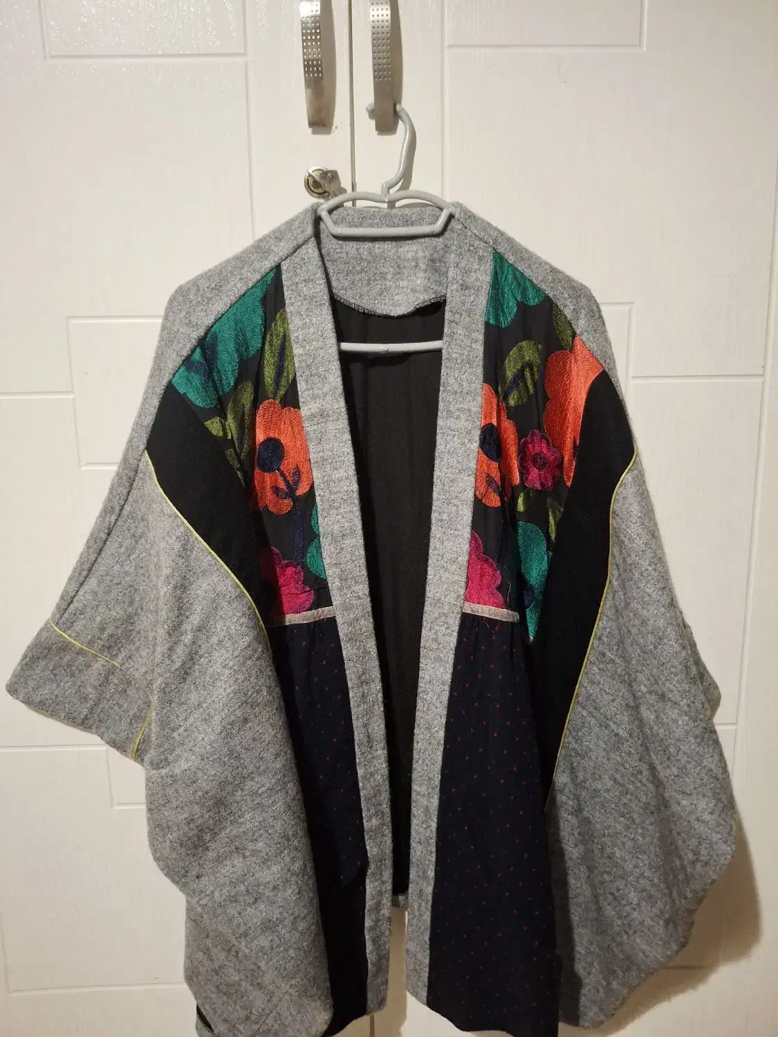 لباس|لباس|کرج, عظیمیه|دیوار