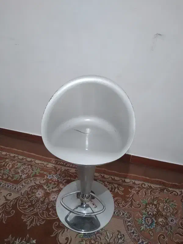 صندلی گردون|صندلی و نیمکت|بابل, |دیوار