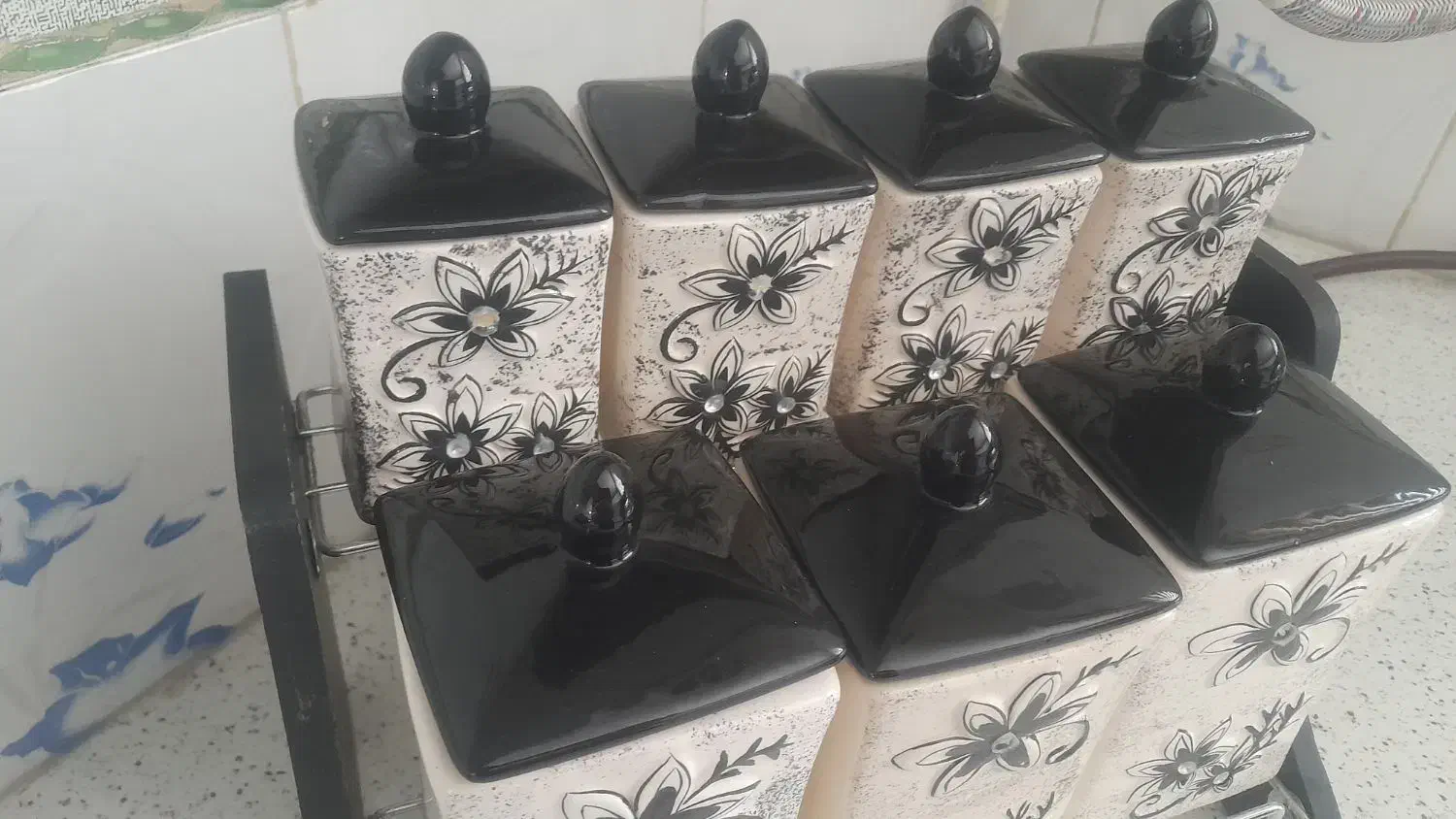 جا ادویه ای در حد نو بدون شکستگی|ظروف نگهدارنده، پلاستیکی، یک‌بارمصرف|کرمانشاه, |دیوار