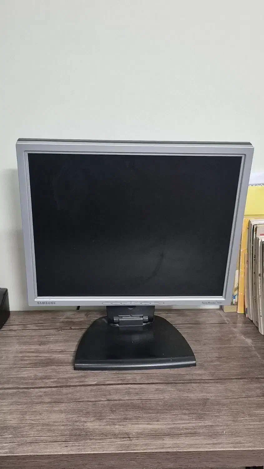 میز تحریر /کامپیوتر/در حد نو|میز تحریر و کامپیوتر|تهران, مینای جنوبی|دیوار