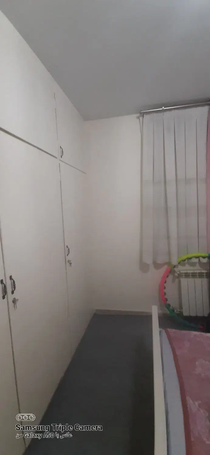 آپارتمان ۵۸ متری تمیز بر خیابان اصلی