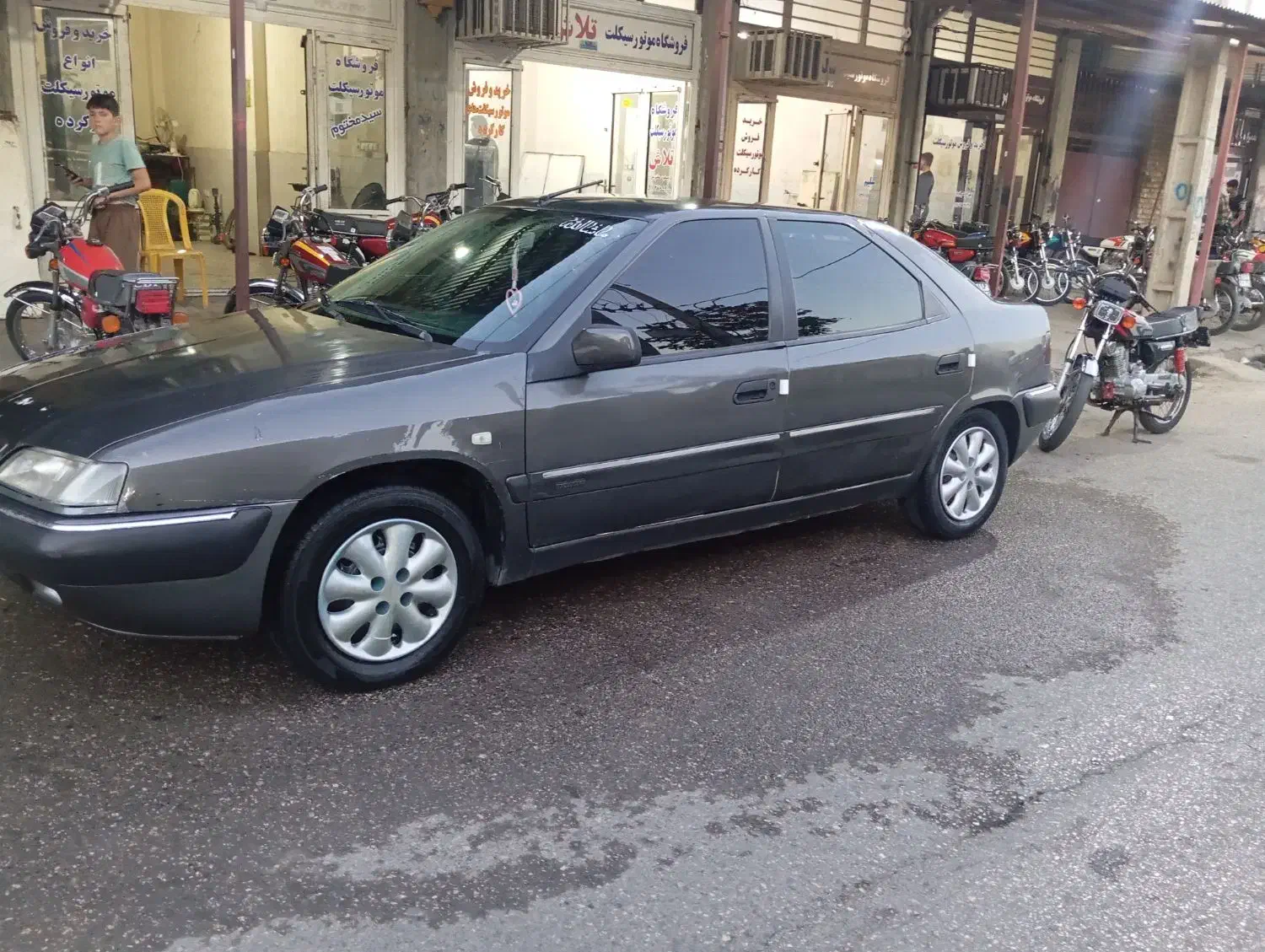 ماشین  زانتیا مدل ۸۴تمیز سالم بیمه لاستیک خوب|خودرو سواری و وانت|گنبد کاووس, |دیوار