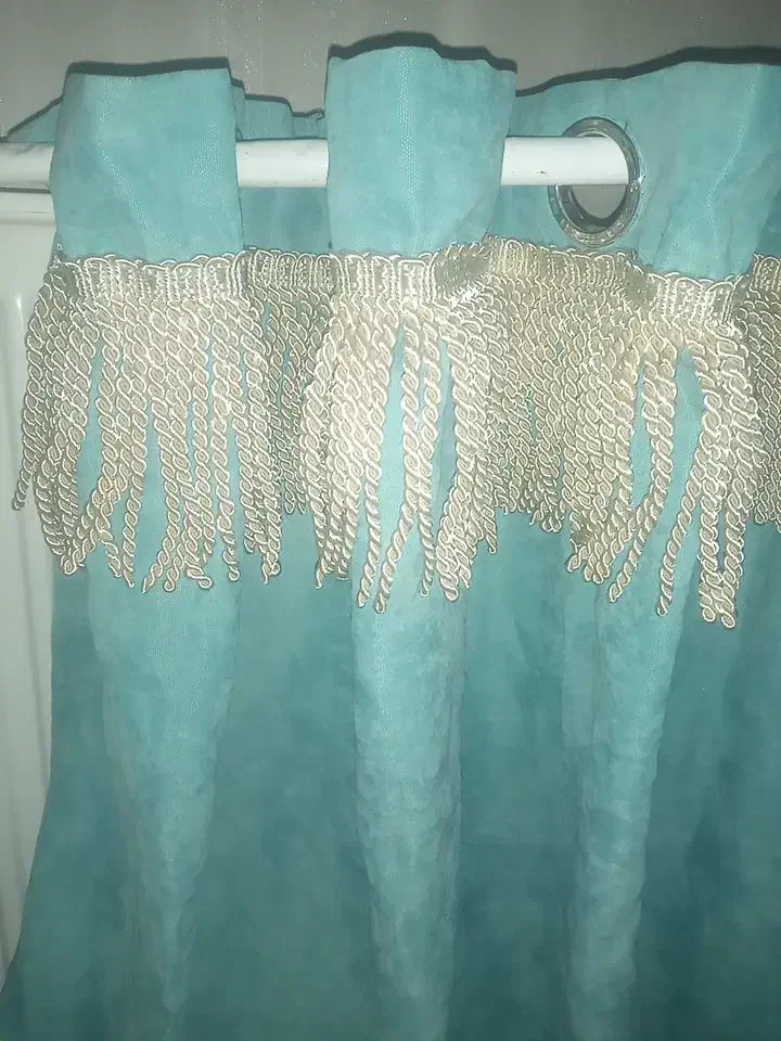 دستک پرده مخمل ابی فیروزه ای|پرده، رانر، رومیزی|مشهد, گلبرگ|دیوار