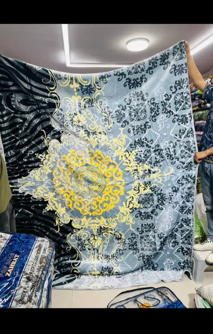 پتو مسافرتی|رختخواب، بالش، پتو|نورآباد, |دیوار