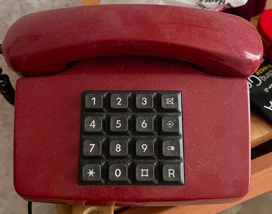 تلفن رومیزی قدیمی|تلفن رومیزی|تهران, علم و صنعت|دیوار