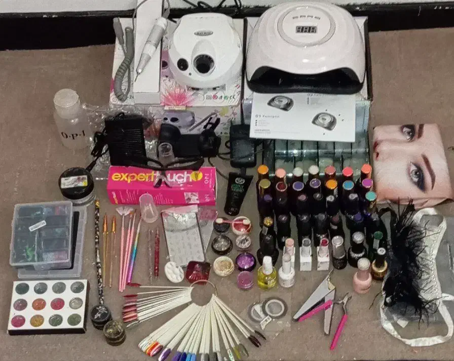 وسایل کاشت ناخن|آرایشگاه و سالنهای زیبایی|نورآباد, |دیوار