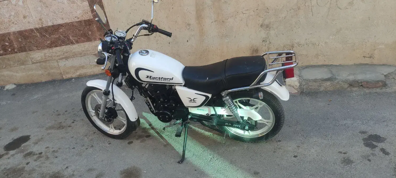 موتور هارتفورد 200 HD در حد صفر تمام فابریک مدل 90|موتورسیکلت|سنندج, |دیوار
