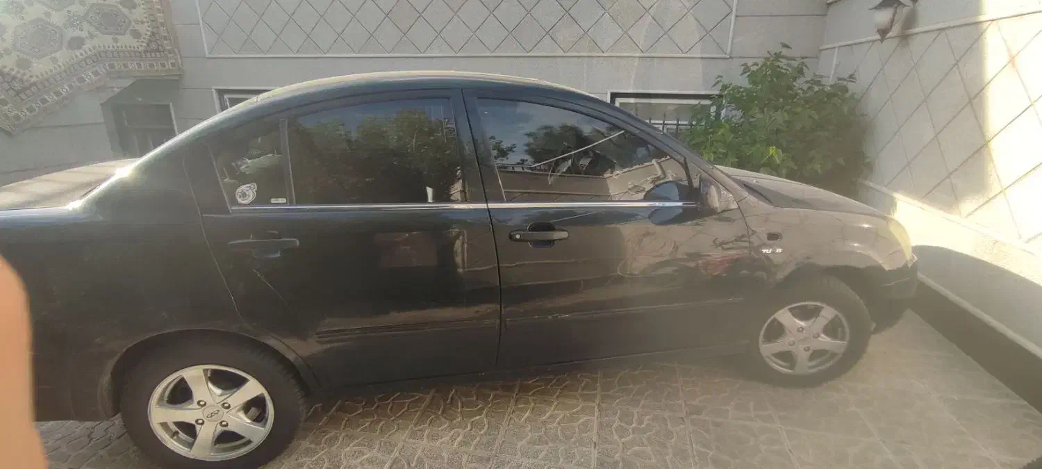 MVM530 1391|خودرو کلاسیک|اندیشه, اندیشه فاز ۳|دیوار