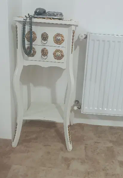 میز تلفن|میز تلفن|اقبالیه, |دیوار