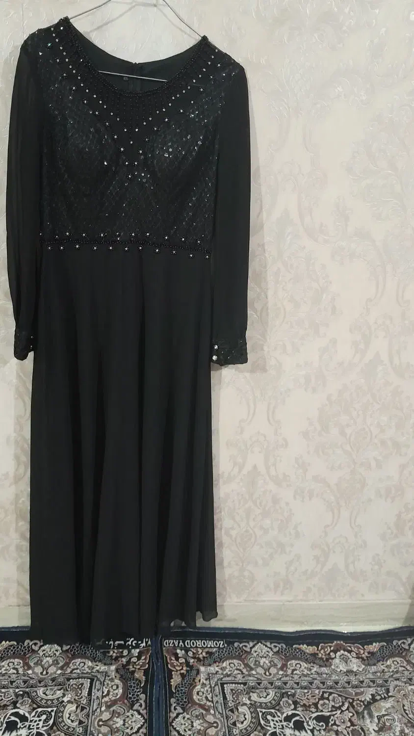 لباس مجلسی|لباس|بوئین زهرا, |دیوار