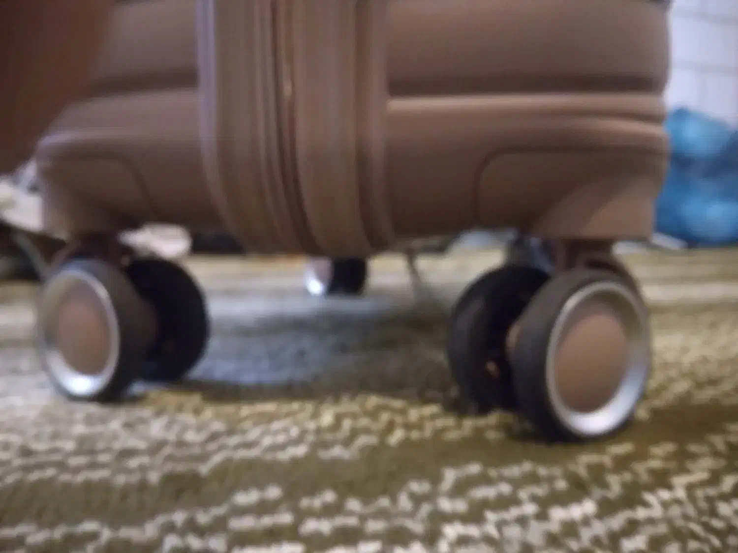 دوعدد چمدان سایز بزرگ وکوچک رنگ کالباس برند MONZA|کیف، کفش، کمربند|ساوه, |دیوار