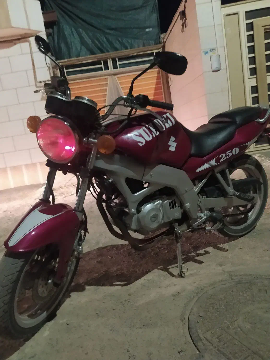 موتورسیکلت سوزوکی ۲۵۰ سی سی،مدل ۱۳۸۳ ژاپن|موتورسیکلت|تربتحیدریه, پیشکوه|دیوار