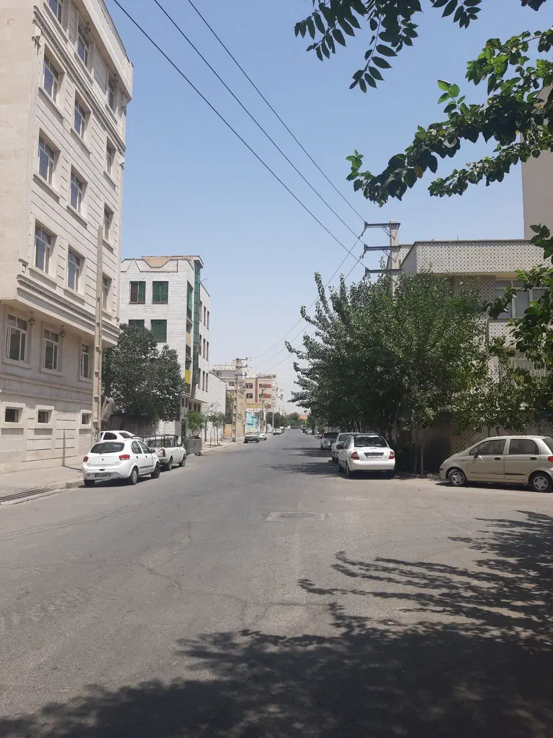 فروش ویلائی ۲۱۰ متری در گلستانها شرقی ها|فروش زمین و ملک کلنگی|ری, حمزهآباد|دیوار