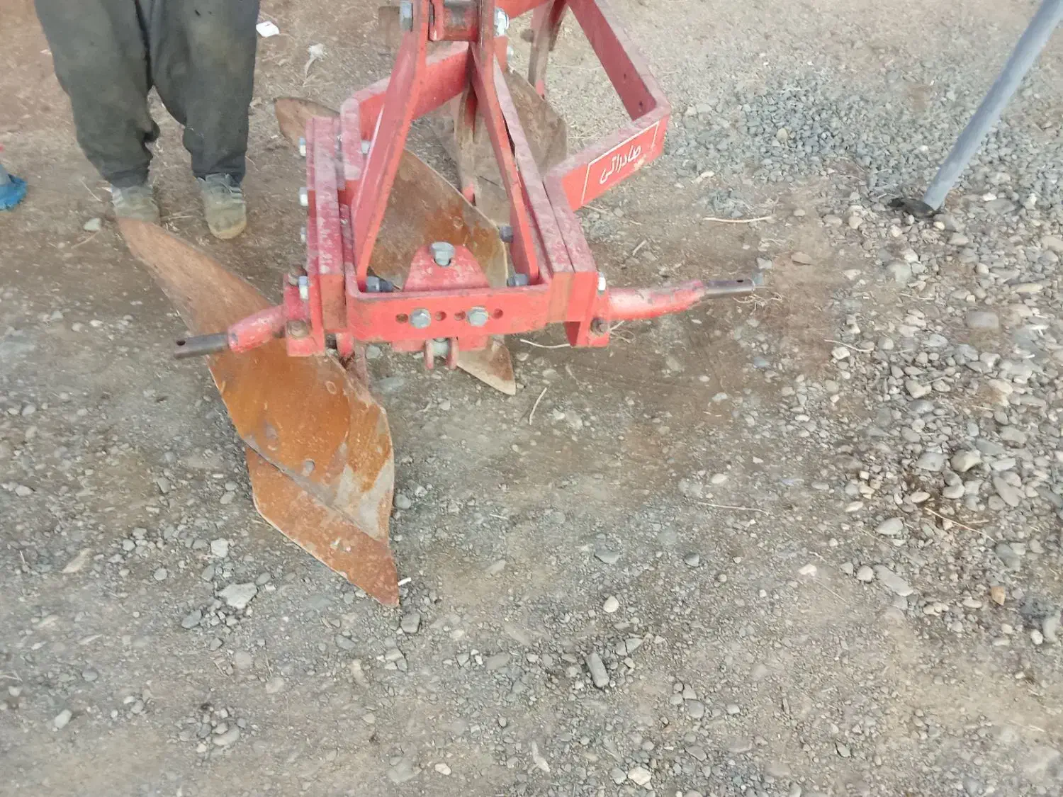 تراکتور وادوات گاوآهن|خودرو سنگین|حسین آباد, |دیوار