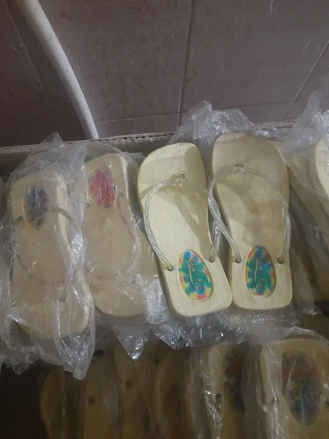 دمپایی انگشتی دخترانه یکجا|کیف، کفش، کمربند|اصفهان, حصه جنوبی|دیوار