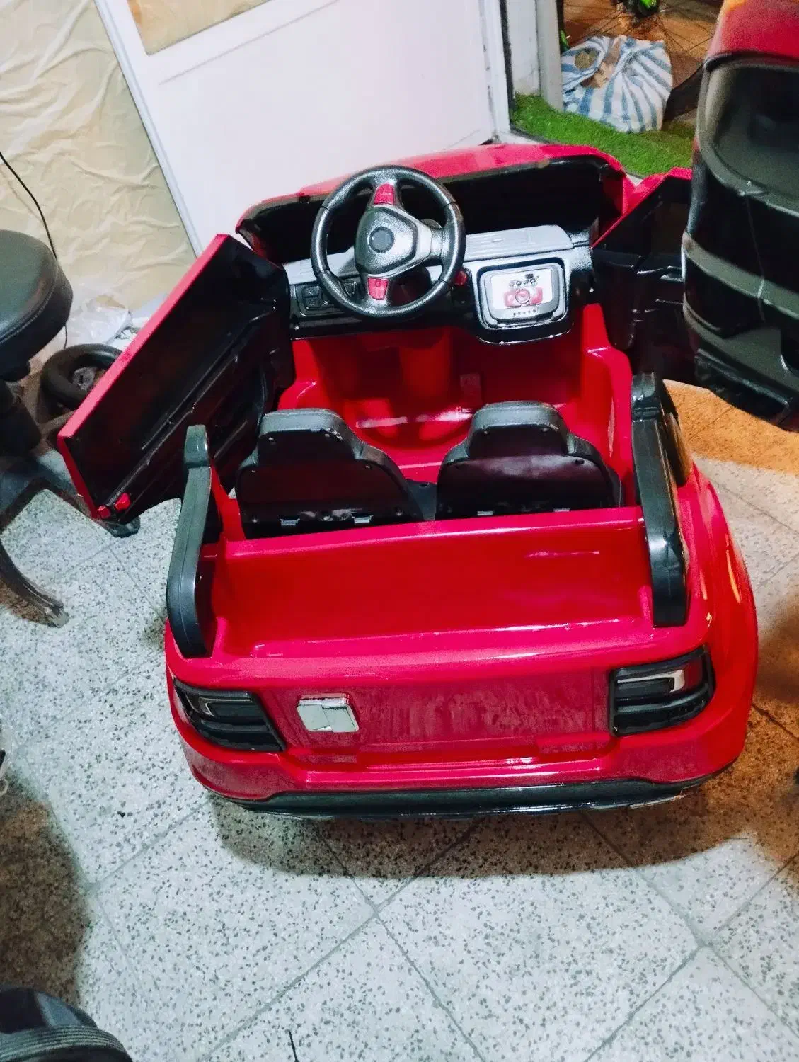 ماشین شارژی BMW دونفره با تایر بادی|اسباب‌بازی بچه|ارومیه, |دیوار