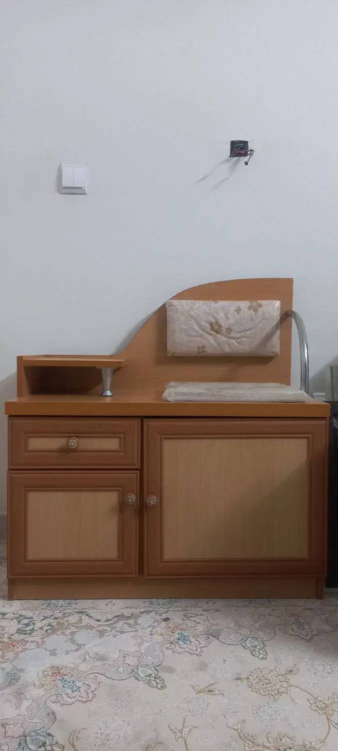 میز تلفن|میز تلفن|سمنان, |دیوار