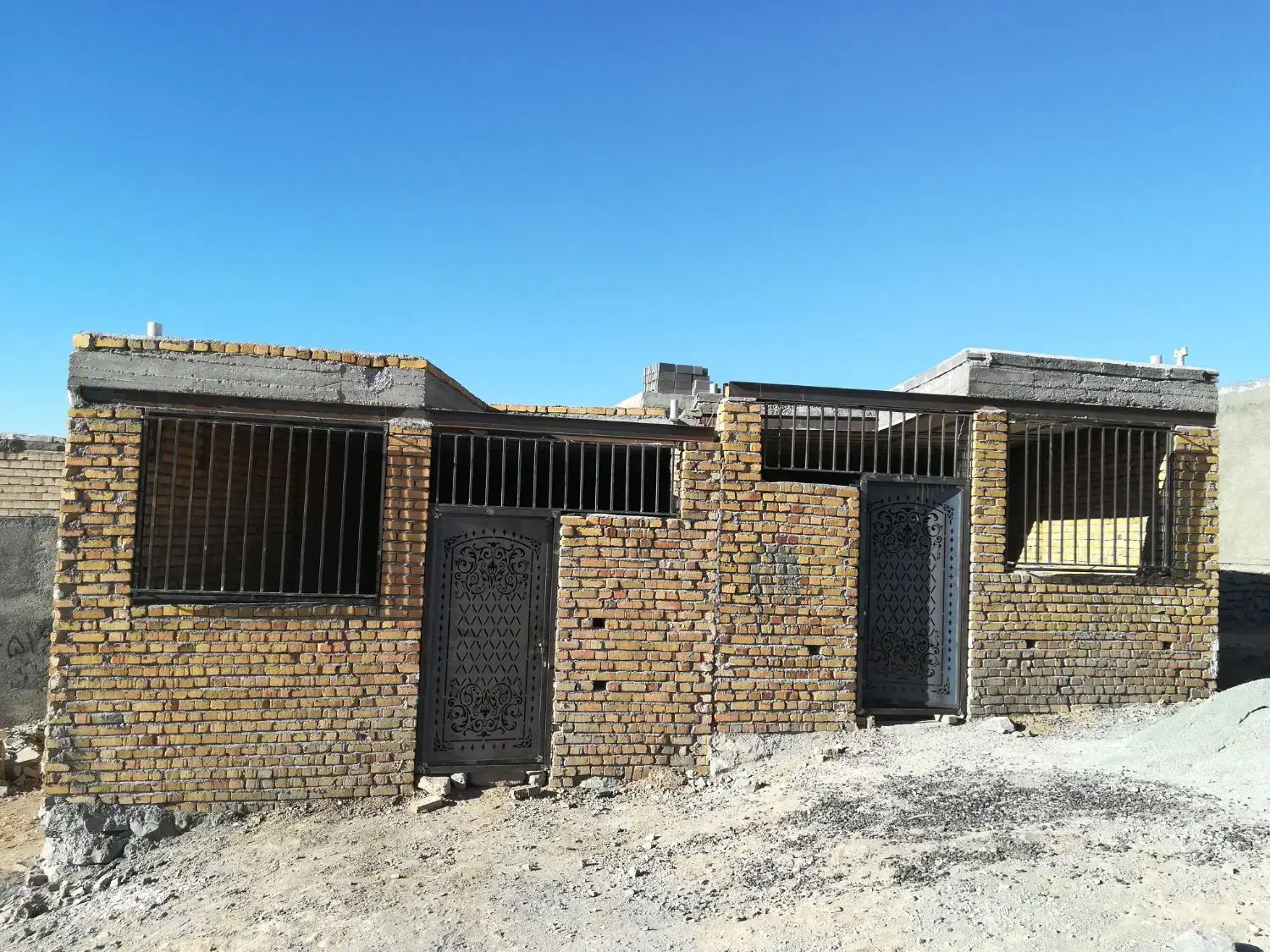 نیمەکارە نایسر دو واحد|فروش آپارتمان|سنندج, |دیوار