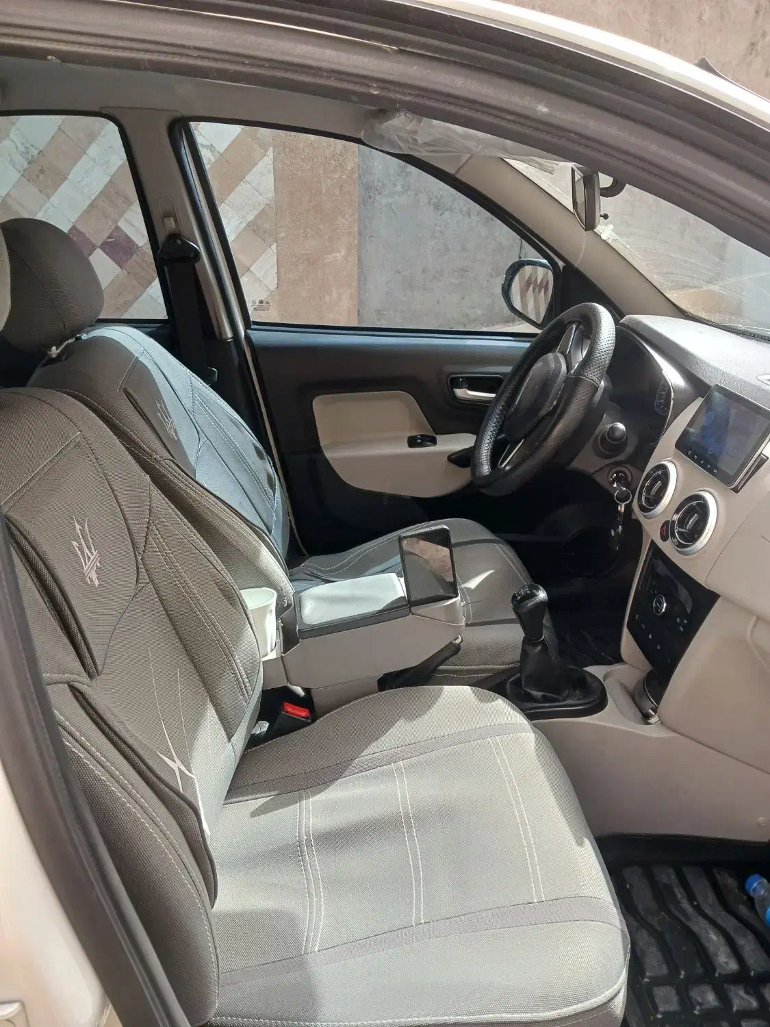 سهندمانیتوردار|خودرو سواری و وانت|کاشان, باغچه فیض|دیوار