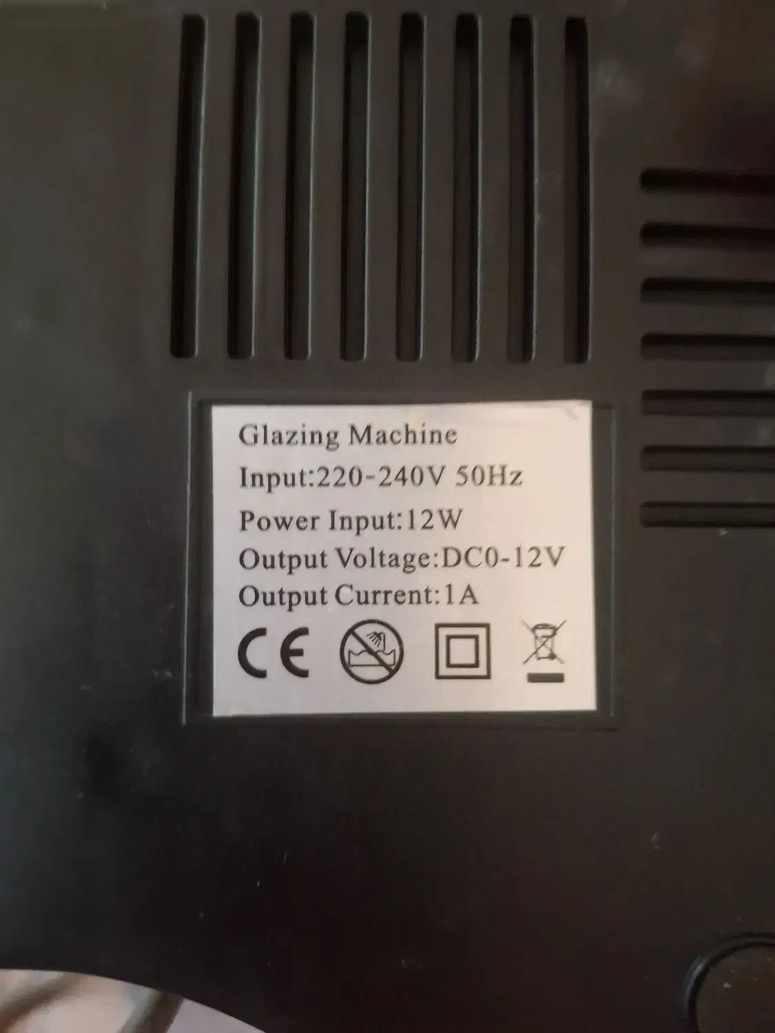 دستگاه ناخن|آرایشگاه و سالن‌های زیبایی|لنجان, |دیوار