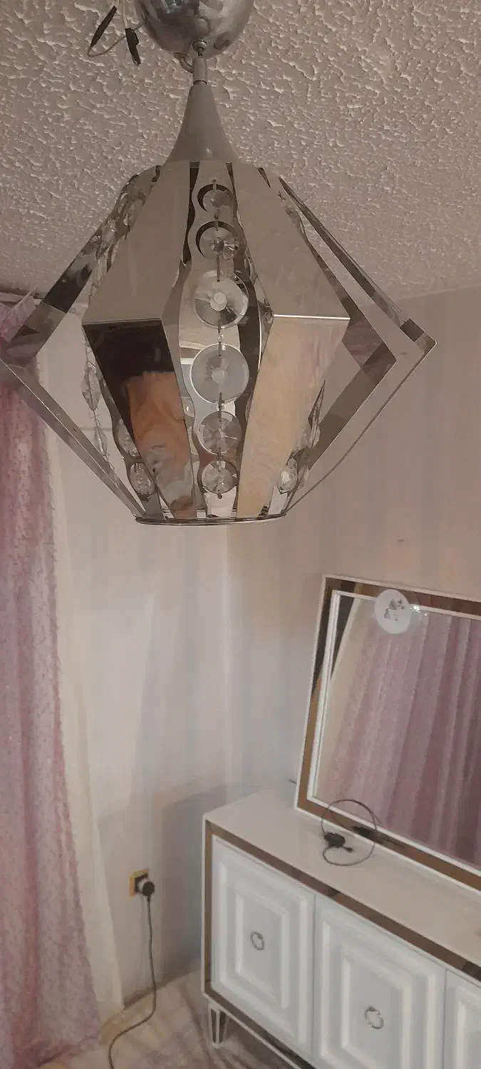 لوستر زیبا و جدید کاملا سالم و در حد نو|لوستر و چراغ آویز|کرمان, |دیوار