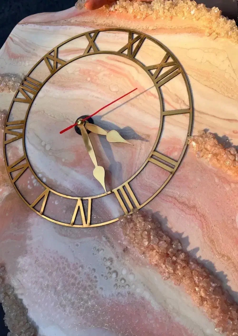 ساعت رزینی طرح روسی لوکس طلایی، گلبهی و سفید|ساعت دیواری و تزئینی|کرج, گوهردشت|دیوار