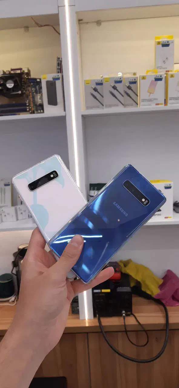 Samsung s10plusسامسونگ|موبایل|تهران, صادقیه|دیوار