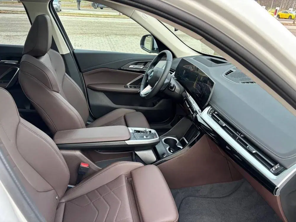 Bmw ix1 2025|خودرو سواری و وانت|پردیس, فاز ۱|دیوار