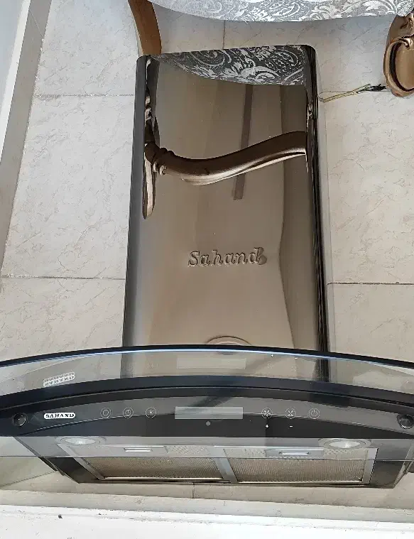 هود سالم|هود|همدان, |دیوار