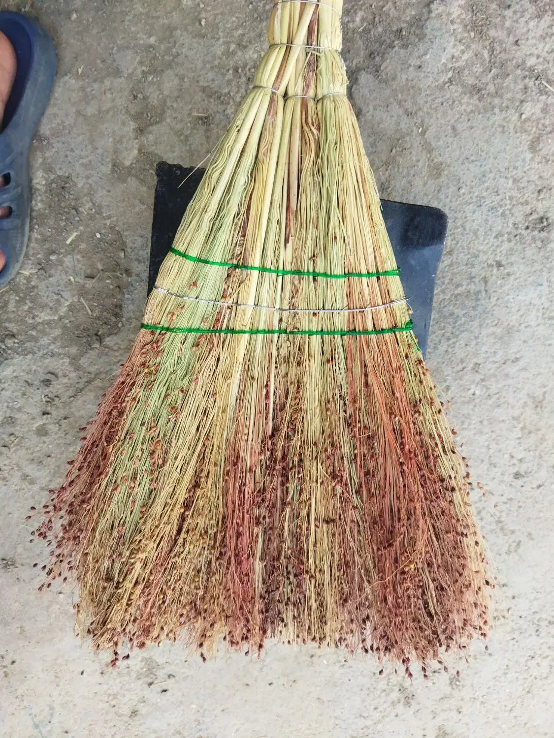 جارو|لوازم نظافت|آشخانه, |دیوار