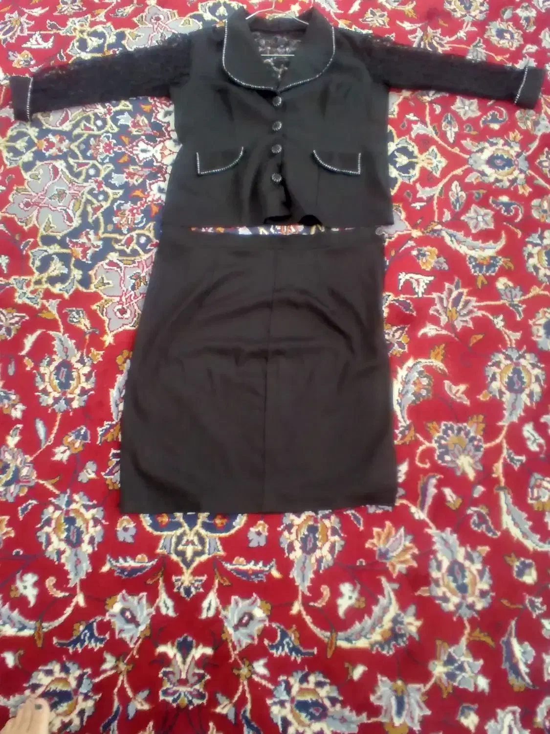 کت دامن|لباس|مرند, |دیوار