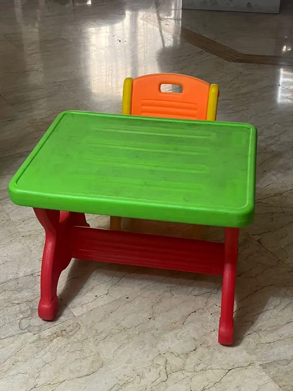 میز و صندلی بچه|اسباب و اثاث بچه|تهران, شهرک غرب|دیوار