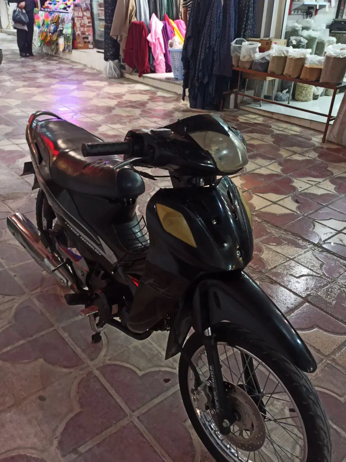 ویو مدل 1390 پلاک ملی مدارک کامل|موتورسیکلت|کازرون, |دیوار