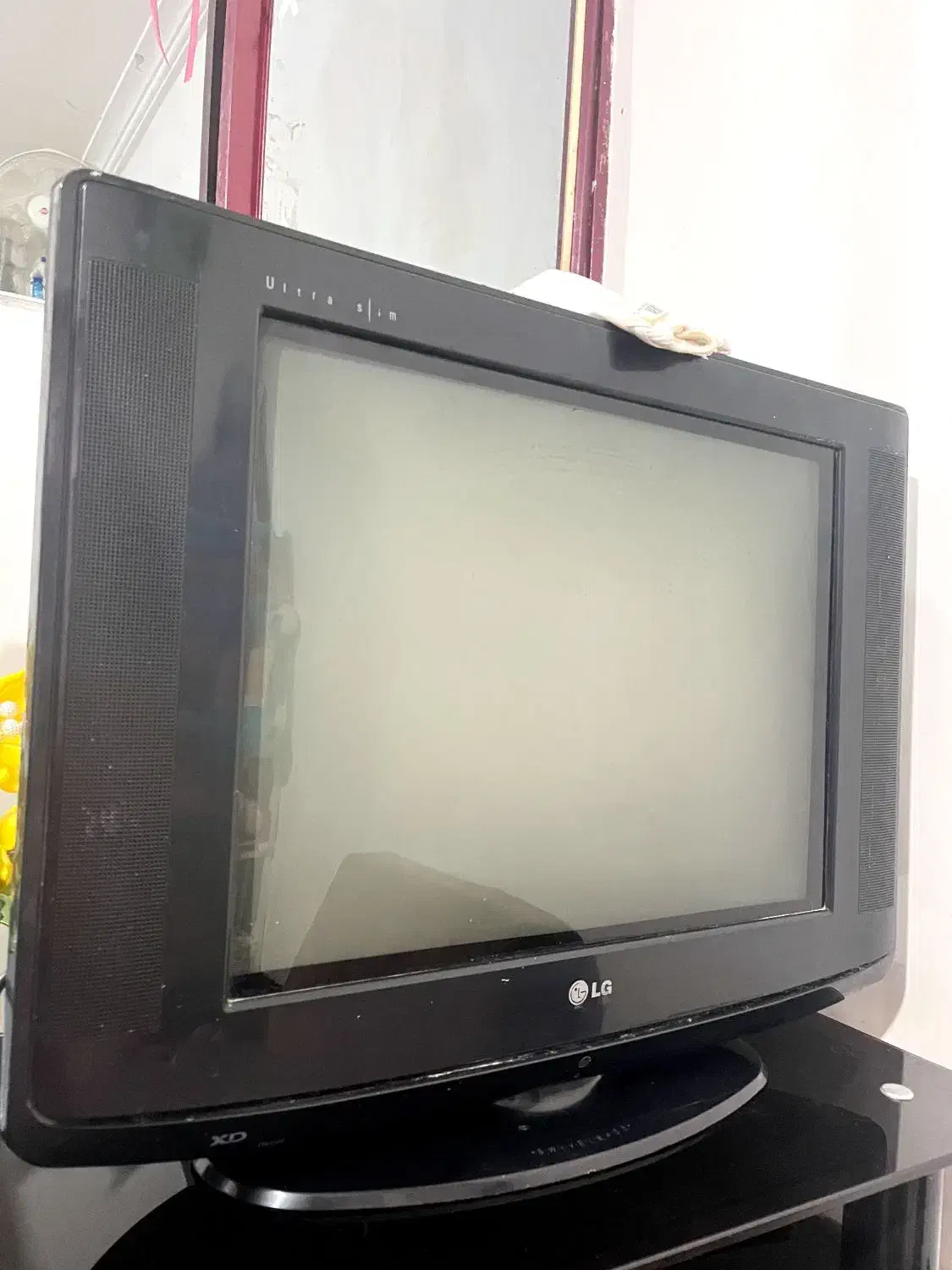 تلوزیون LG قدیمی|تلویزیون و پروژکتور|صومعه‌سرا, |دیوار