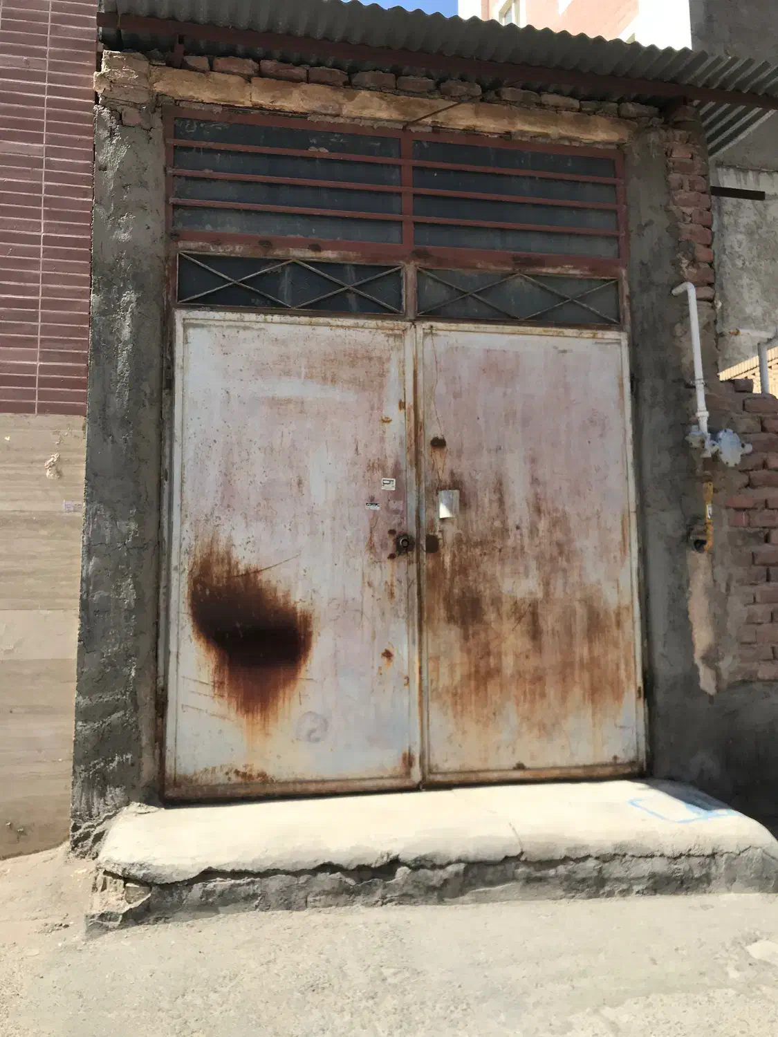 اجاره انبار خیابان درختی|اجارهٔ مغازه و غرفه|کرمان, |دیوار