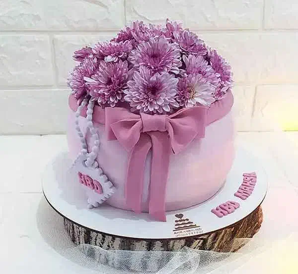 کیک خامه ای تخفیف ویژه روز مادر|خدمات پذیرایی، مراسم|میبد, |دیوار