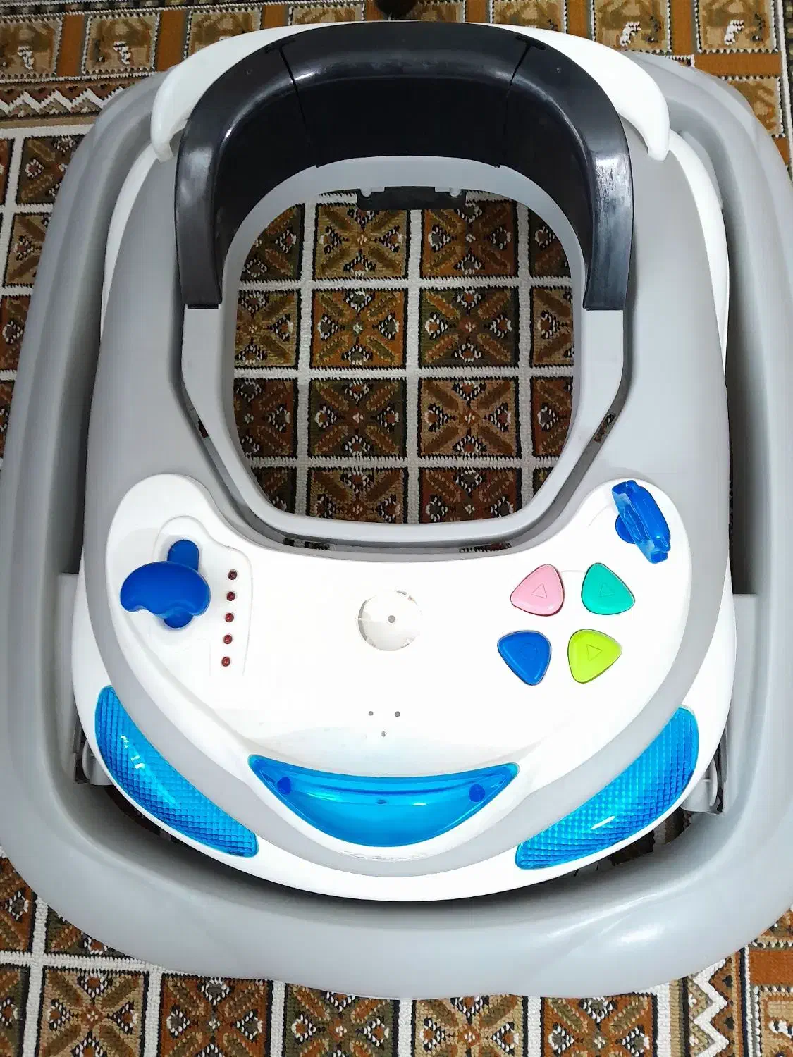 روروئک|کالسکه و لوازم جانبی|آمل, |دیوار