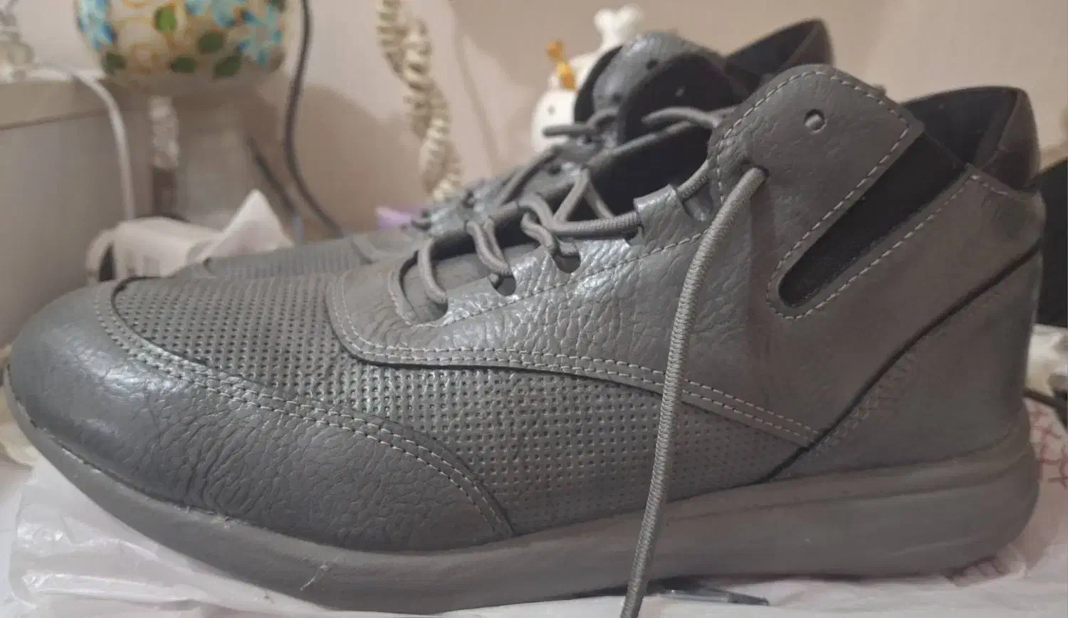 کفش کتانی چرم مصنوعی|کیف، کفش، کمربند|بندر انزلی, پردیس|دیوار