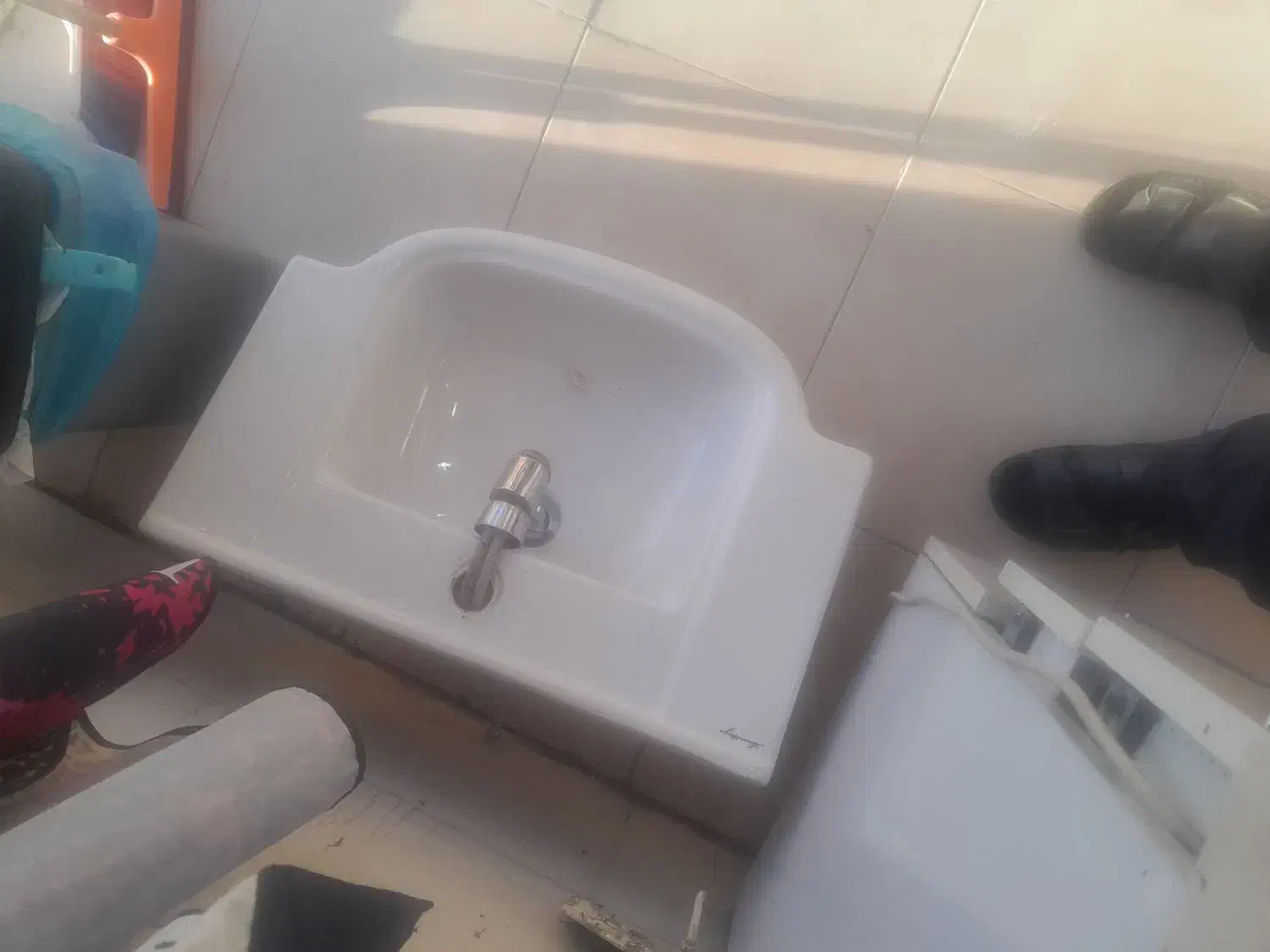 سنگ روشوی|لوازم سرویس بهداشتی|ایلام, |دیوار