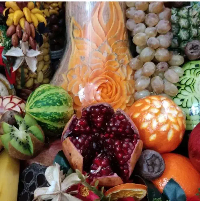 میوه ارایی وتزیینات یلدایی حکاکی هندوانه و کدو|خدمات پذیرایی، مراسم|زرند, |دیوار