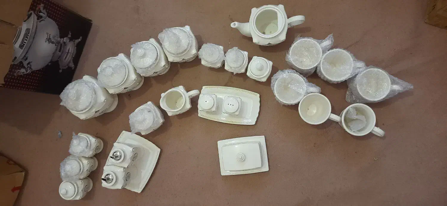 سرویس صبحانه خوری.پیرکس.سینی|ظروف سرو و پذیرایی|شاهین‌شهر, گزبرخوار|دیوار