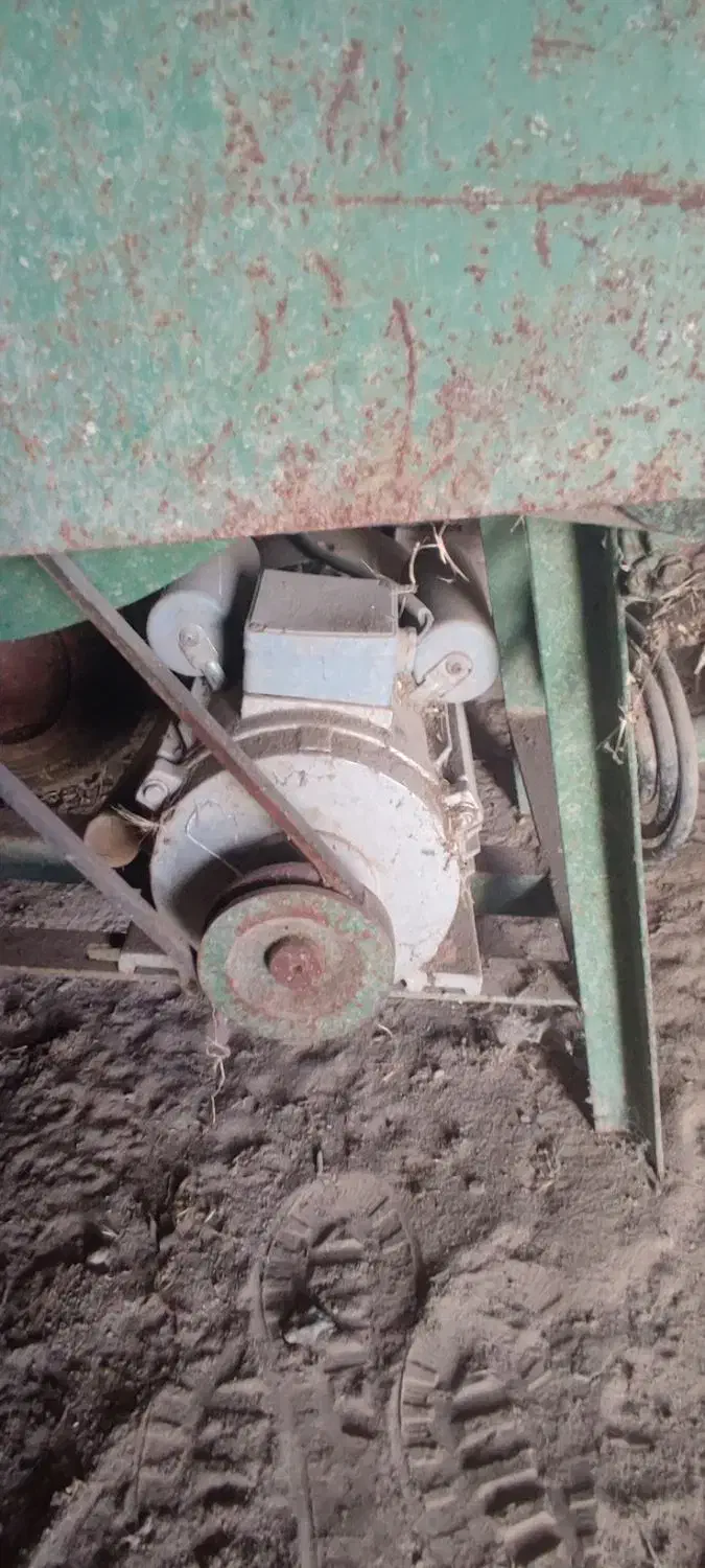 علف خورد کن|ماشین‌آلات صنعتی|ارشق, |دیوار