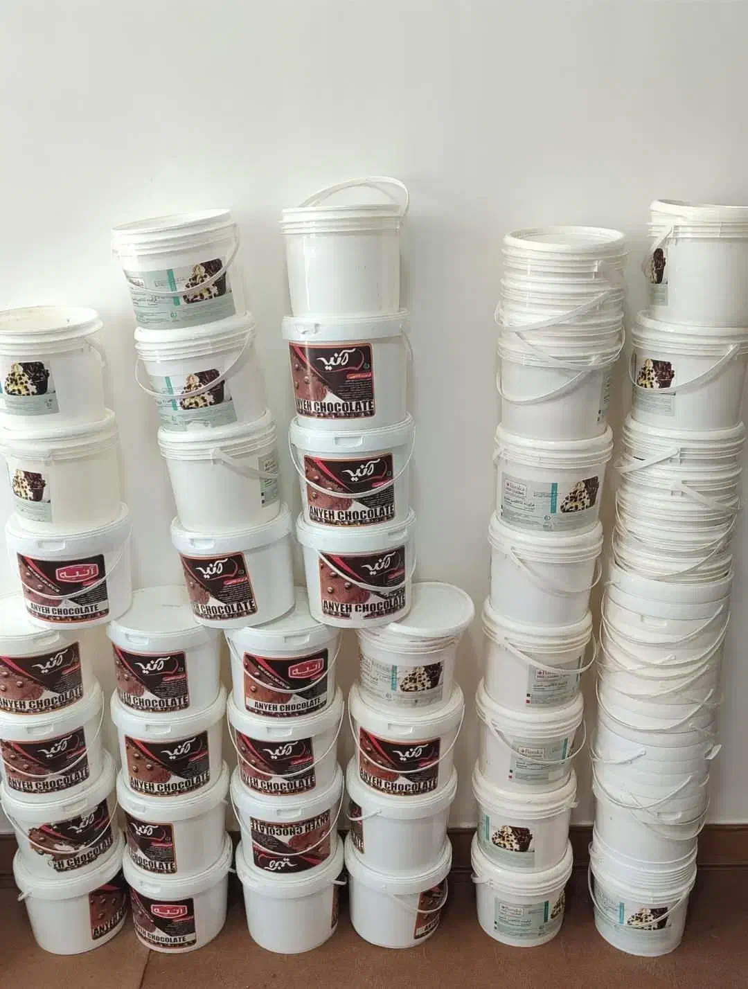 سطل در حد نو|ظروف نگهدارنده، پلاستیکی، یک‌بارمصرف|کیار, |دیوار