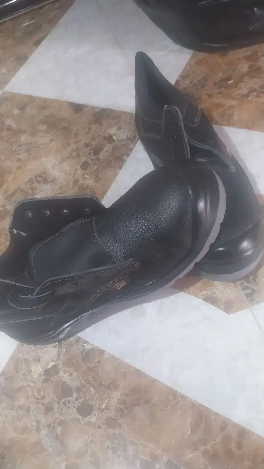 کفش ایمنی|کیف، کفش، کمربند|پاکدشت, پاکدشت (مامازند)|دیوار