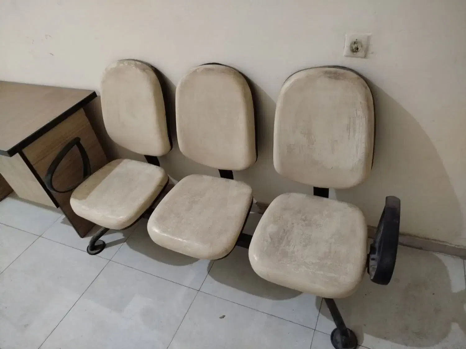 صندلی|صندلی و نیمکت|ایلام, |دیوار