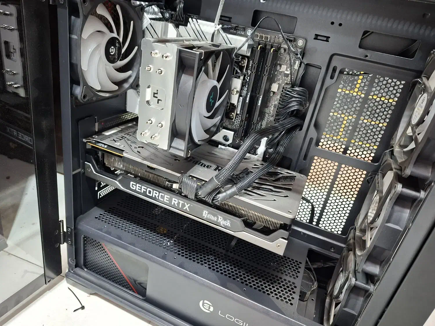 کارت گرافیگ rtx 3080 gamerockگیم راک 10g|قطعات و لوازم جانبی رایانه|مشهد, کوی المهدی|دیوار