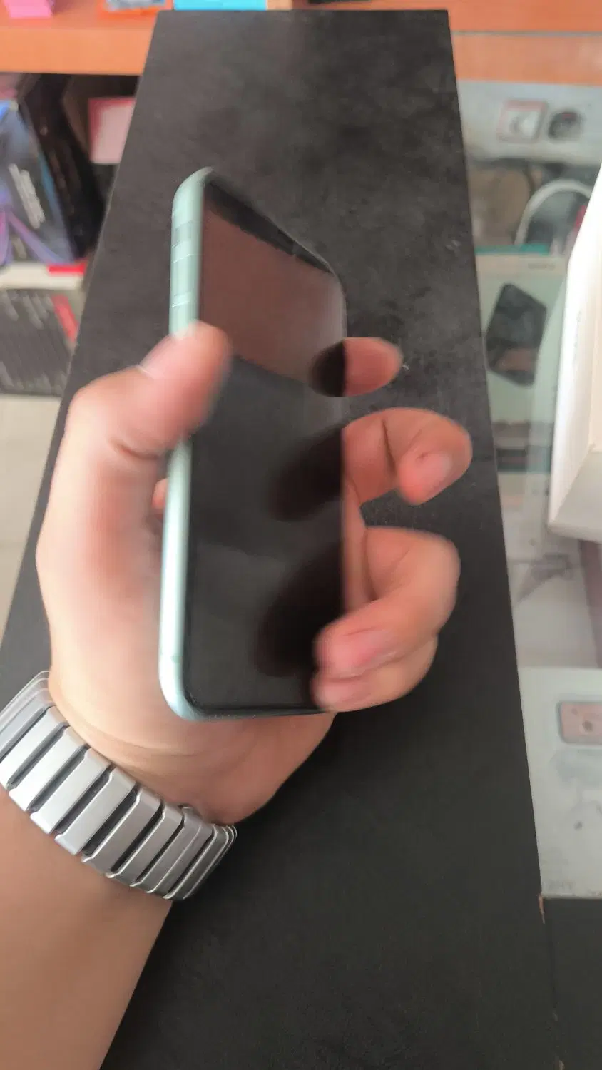i phone 11 normal|موبایل|گرمسار, |دیوار